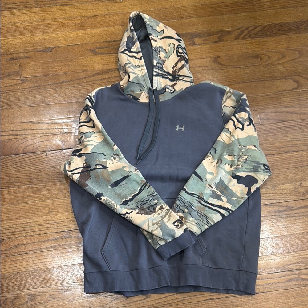 Under Armour Men’s Hoodie